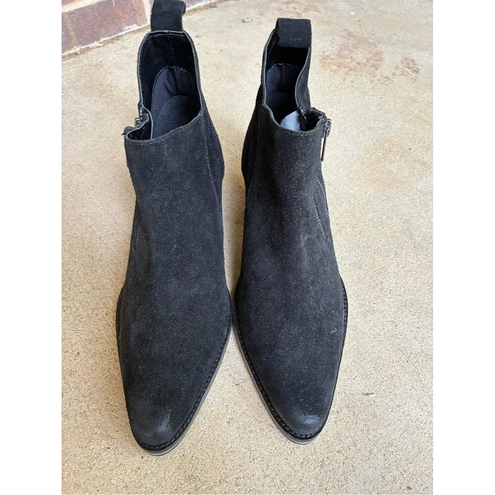 Very Volatile Bandit Classic Black Suede Ankle Boots with Side Zipper size 10